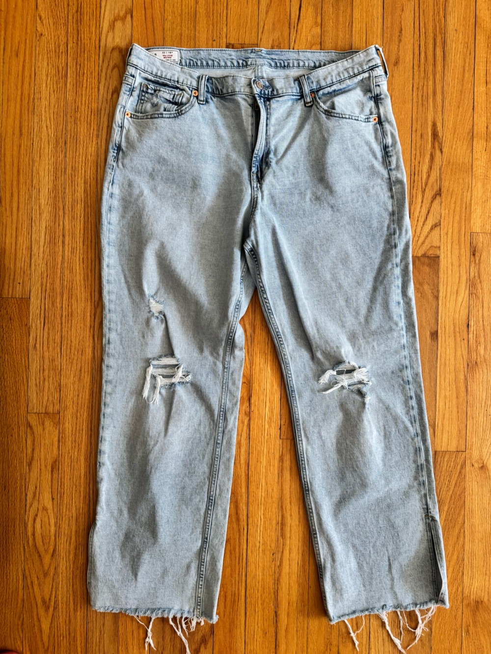 GAP Light Blue Distressed 90s Loose Mid Rise size 16 Regular size 33